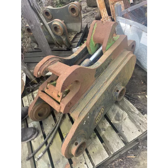 FOR SALE Doosan Geith quick hitch Ron Hull Group