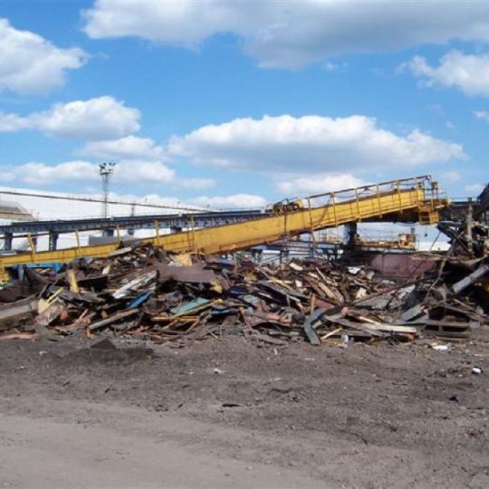 Metal waste in the process of decomissioning