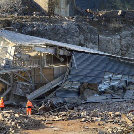 Building during demolition